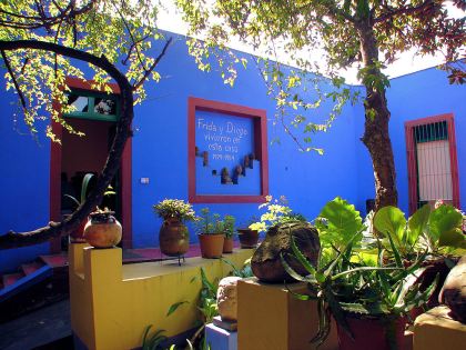 Museo_Frida_Kahlo_La_Casa_Azul[1]